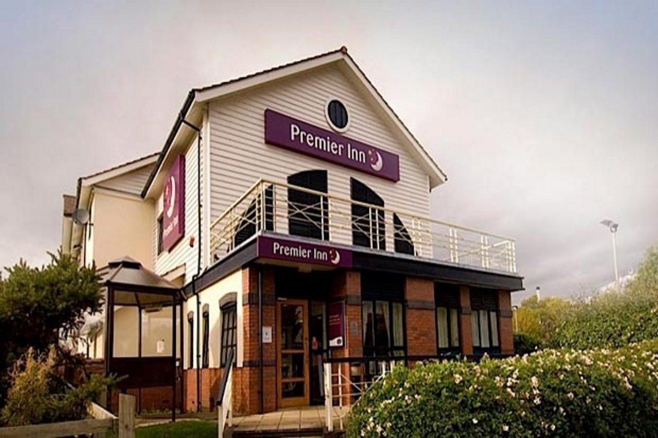 Premier Inn Warrington Centre Exterior photo